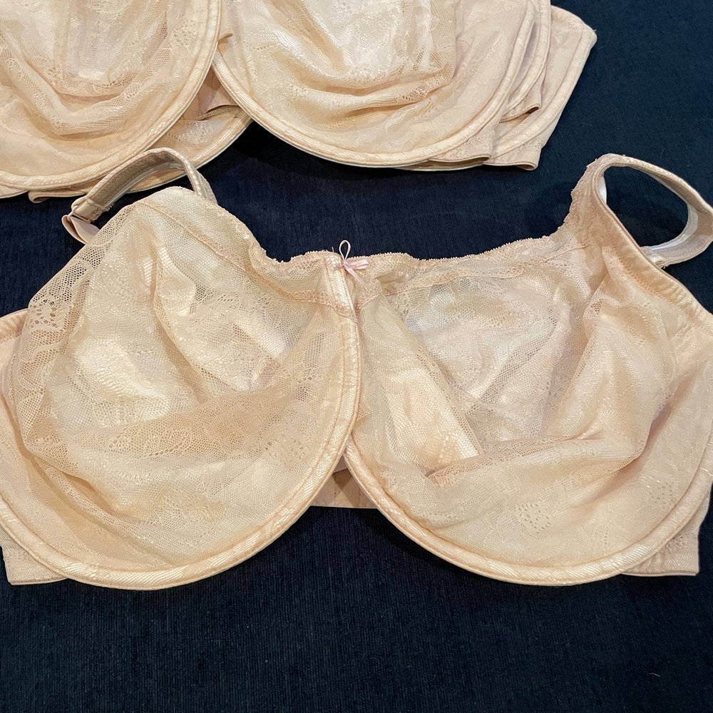 Cacique Cream Lace Bra